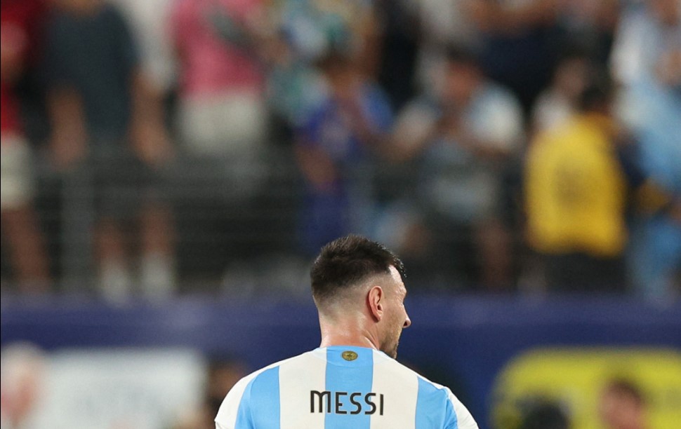 Pelatih Argentina Tanggapi Sinyal Pensiun Lionel Messi