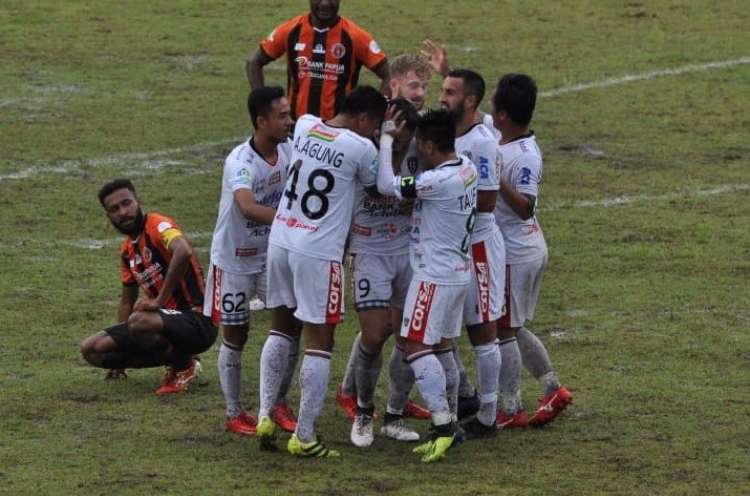 Perseru Serui 1-2 Bali United, Spaso dan Platje Bawa Serdadu Tridatu Naik ke Posisi Kedua