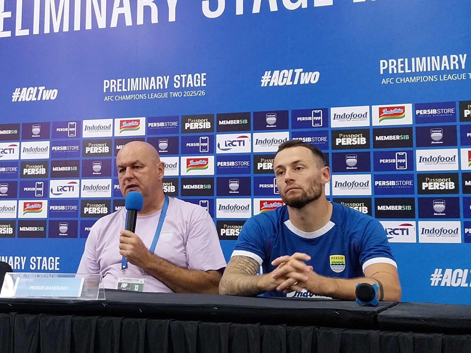 Persib Bandung Lolos ACL 2, Bojan Hodak Masih Banyak PR untuk Marc Klok dkk
