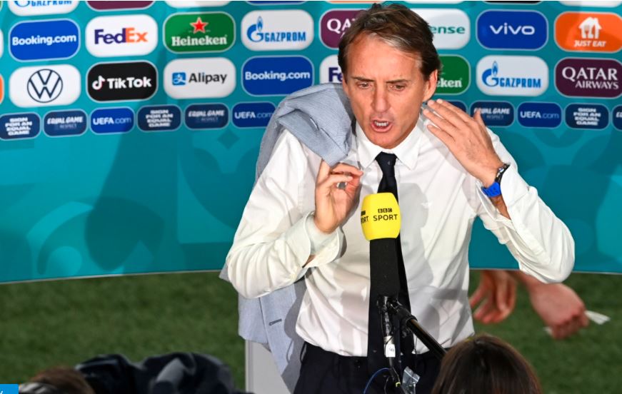 Tetap Latih Timnas Italia, Roberto Mancini Dipenuhi Penyesalan