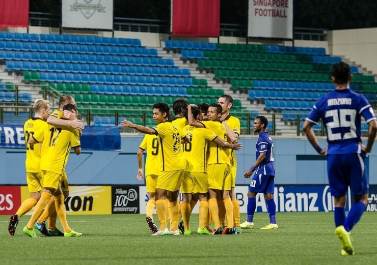 Persija Hadapi Tampines Rovers di Lapangan Sintetis, Ini Tanggapan Teco