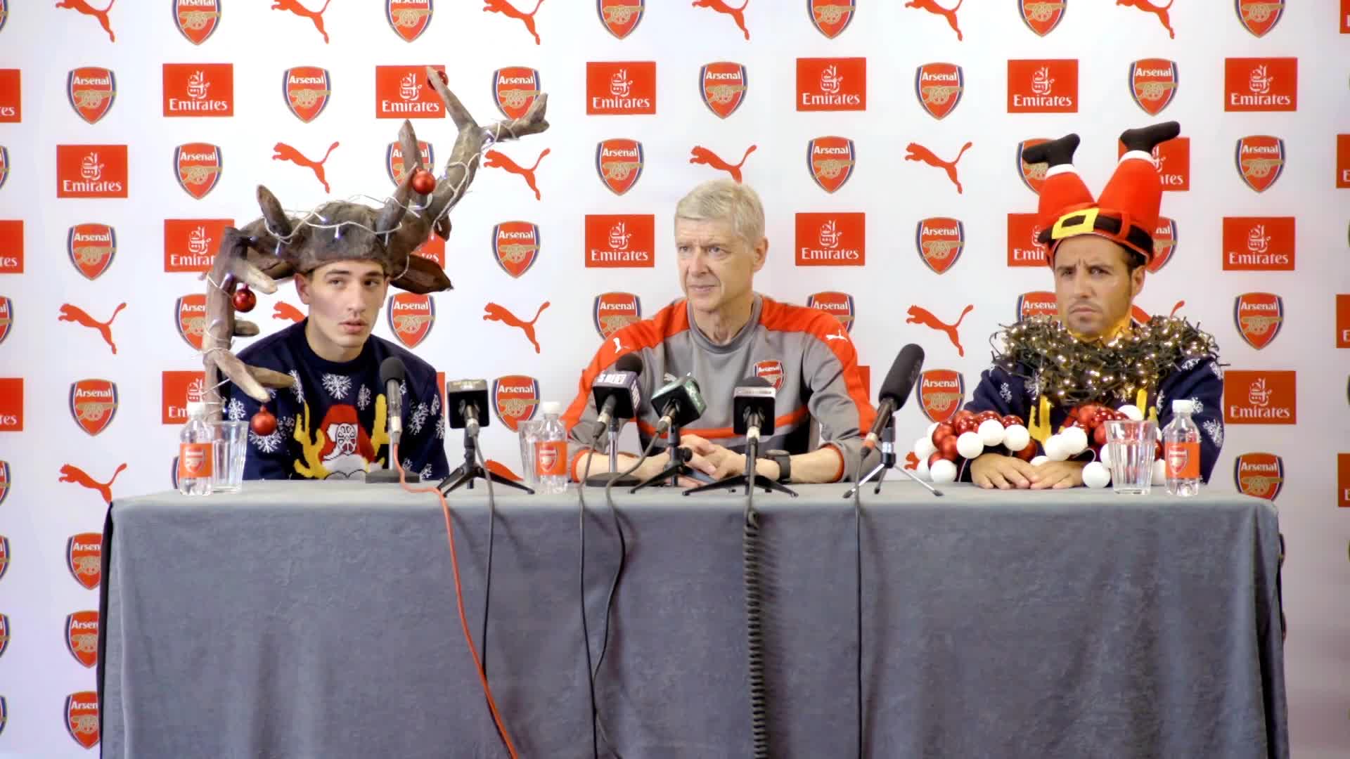 Aksi Kocak Punggawa Arsenal Menyambut Hari Natal