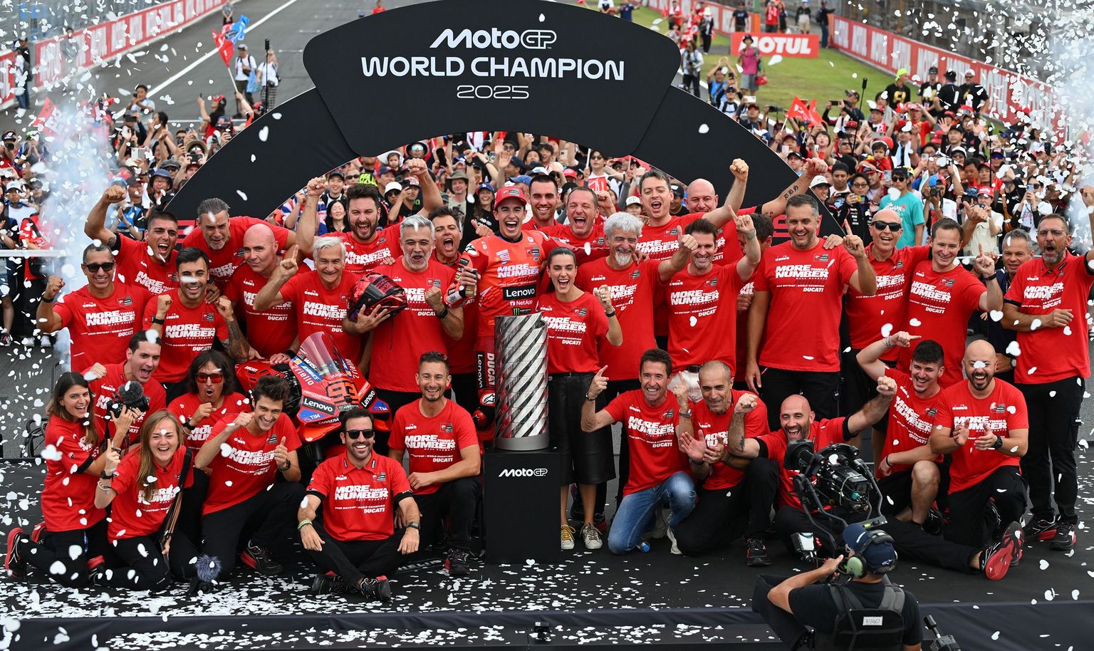 Marc Marquez Panen Pujian Usai Juara MotoGP 2025