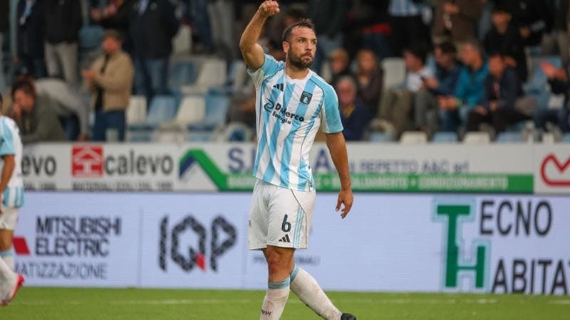 Persib dan Persija Disebut Bersaing Dapatkan Bek Jebolan Akademi Livorno