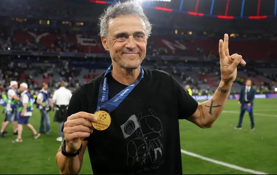 Luis Enrique: Trofi untuk Xana