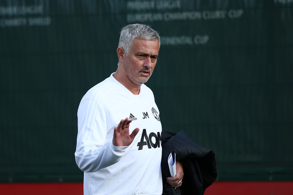 Alasan Manchester United Belum Mendepak Jose Mourinho