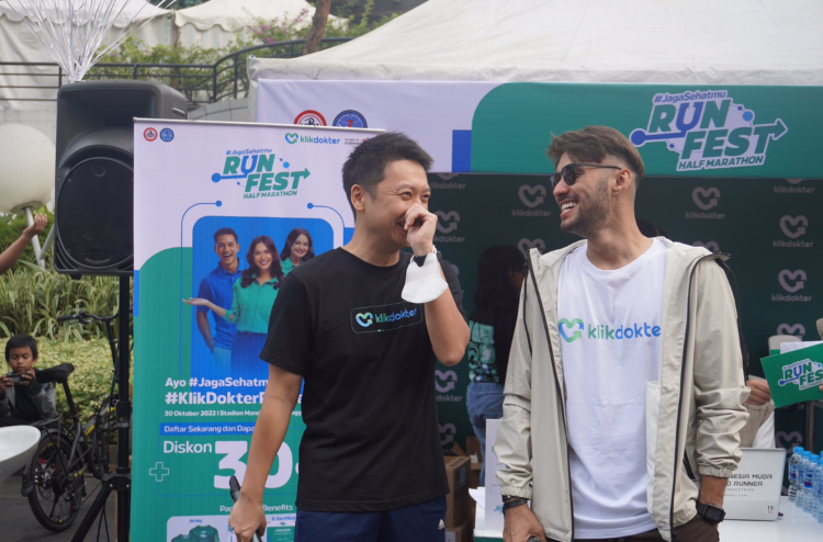 Berlari bersama Selebritis, Kampanyekan Hidup Sehat