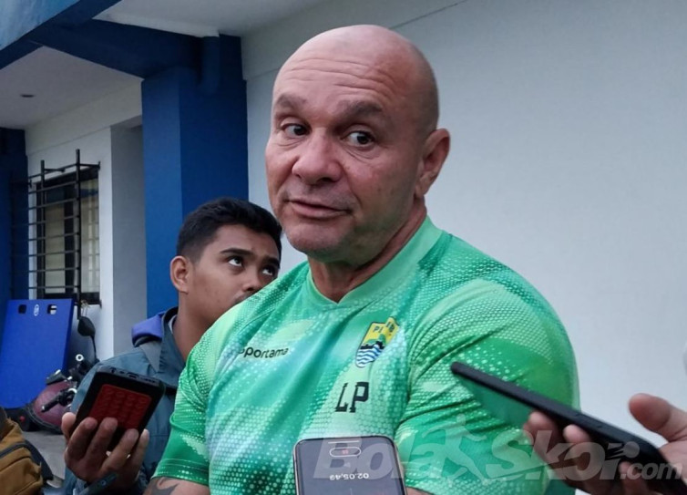 Pelatih Kiper Persib Ragu Bisa Clean Sheet di Markas Borneo FC