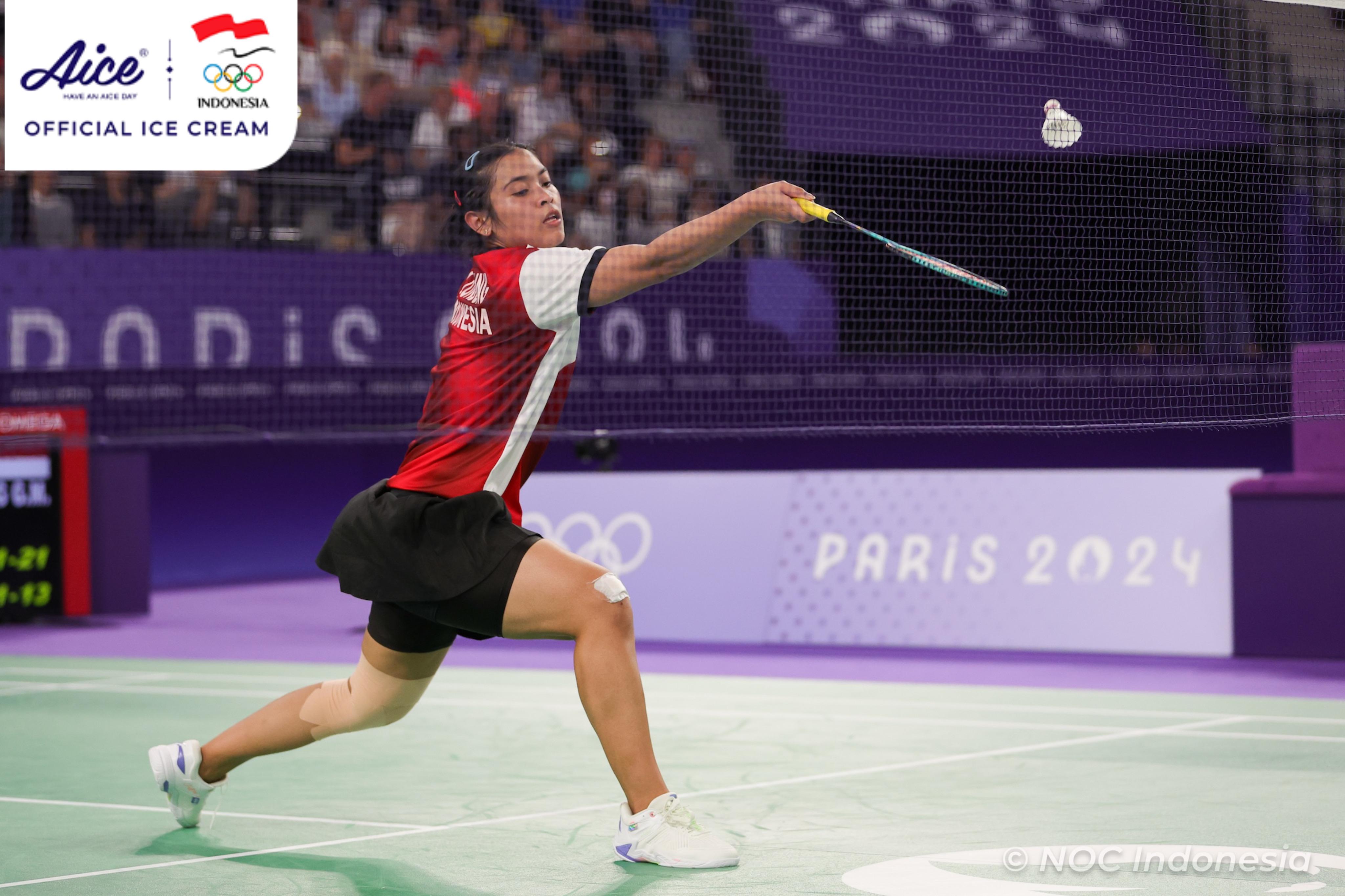 Kenakan Seragam Khusus Podium Karya Didit Hediprasetyo, Gregoria Mariska Bangga