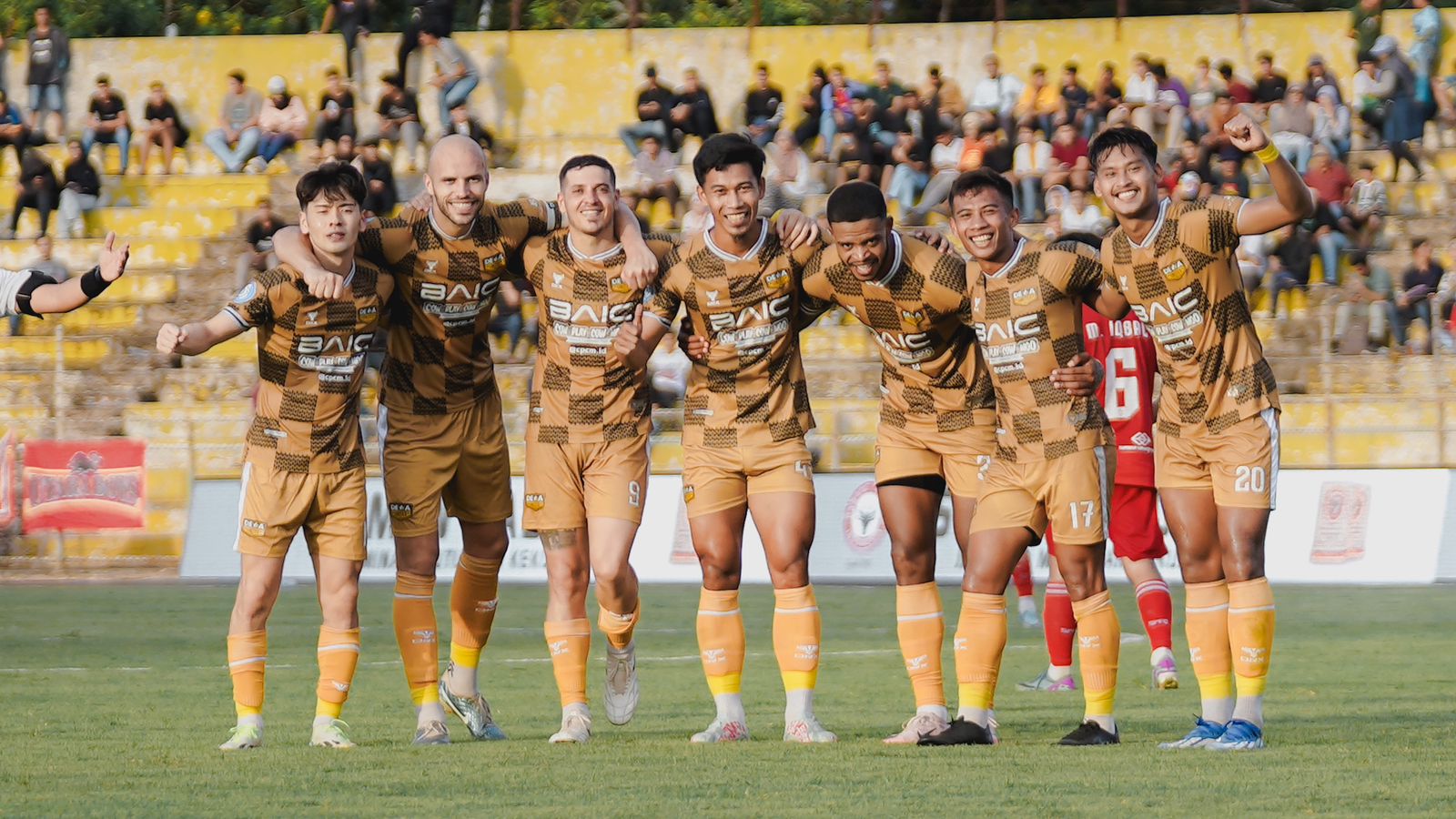 Dewa United FC Kalahkan Semen Padang 8-1, Jan Olde Riekerink Belum Puas