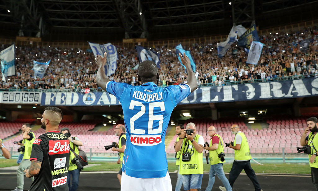 Ditolak De Ligt dan Koulibaly, Opsi Pencarian Bek Anyar Man United Kian Menipis