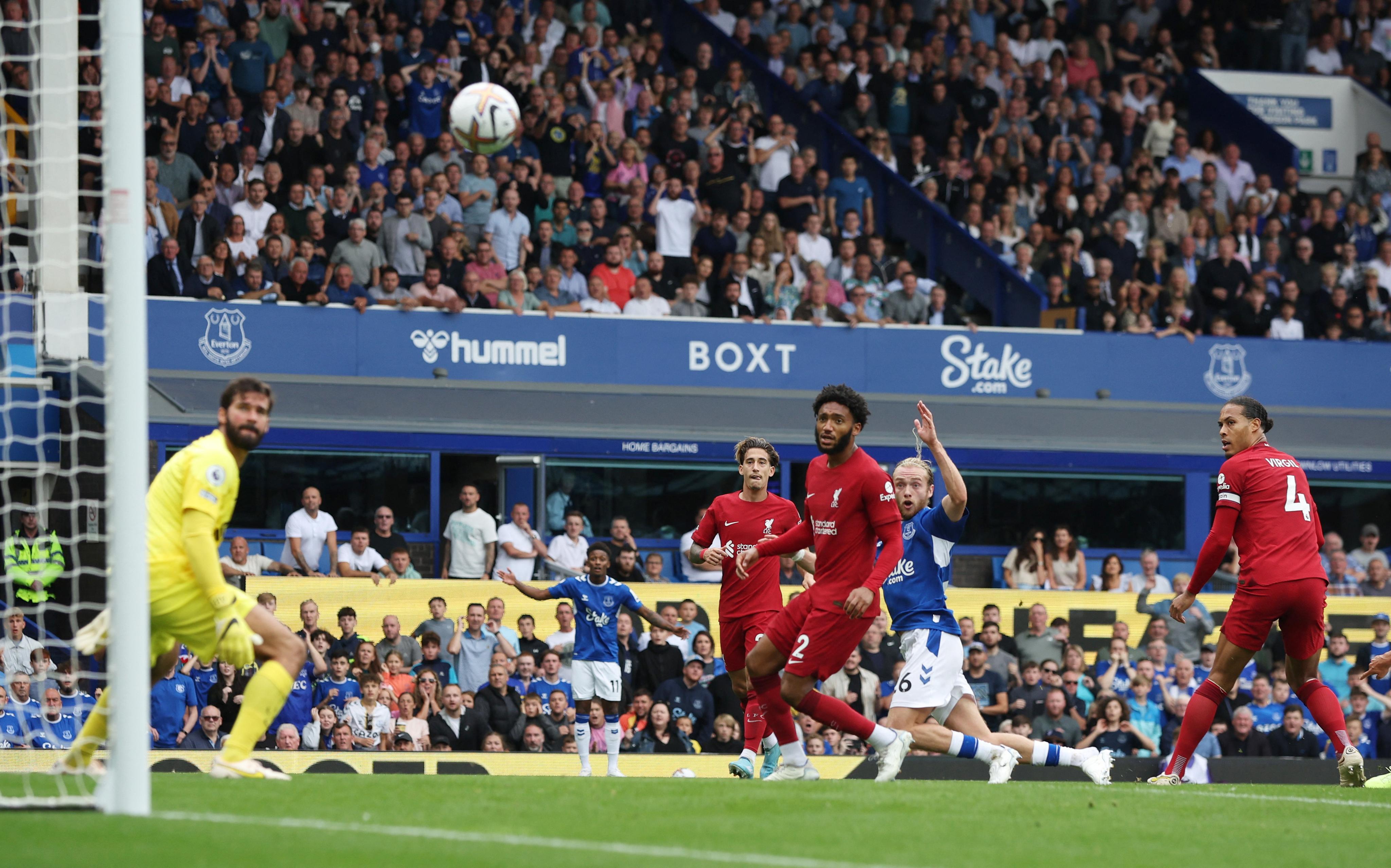 Everton 0-0 Liverpool: Gol The Toffees Dianulir, Derby Merseyside Tanpa Pemenang
