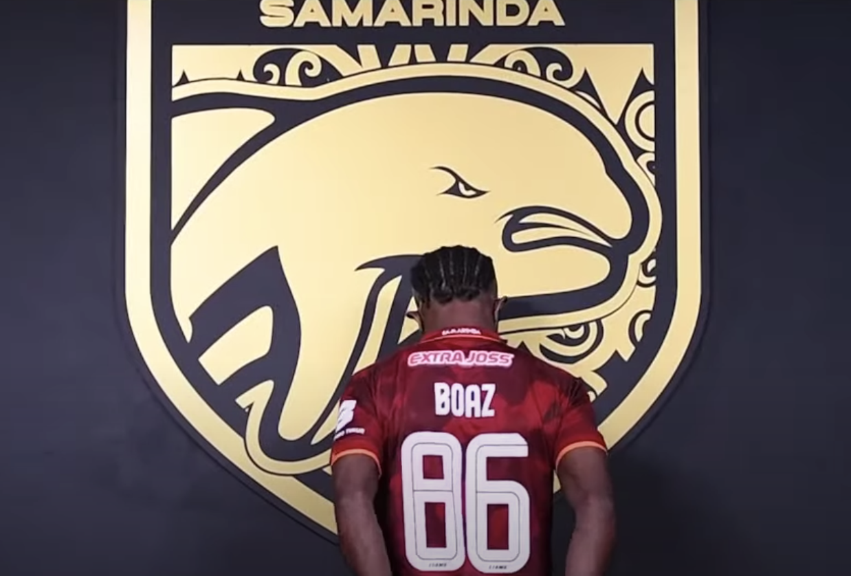 Boaz Solossa Berpeluang Cabut dari Borneo FC di Tahun Kedua