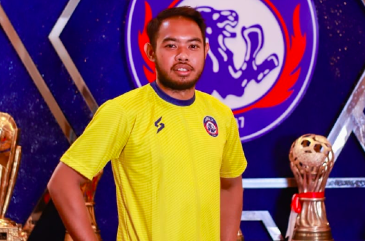 Julian Schwarzer Gemilang, Arema FC Pilih Pinjamkan Adixi Lenzivio ke PSMS