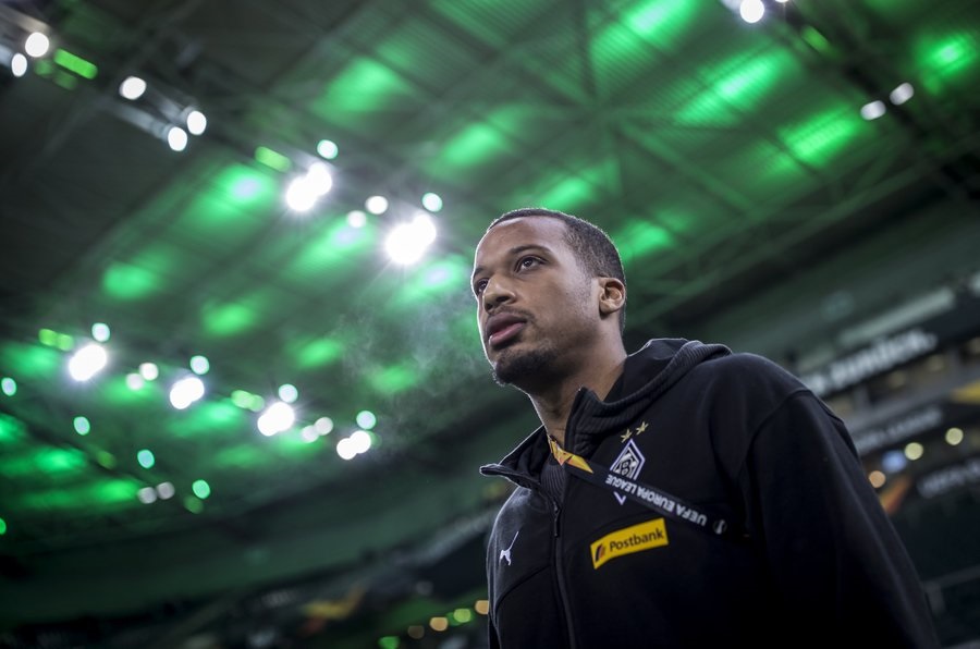 Agresif Cari Penyerang Baru, Manchester United Pantau Alassane Plea