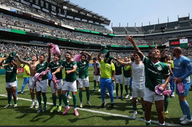 Kerja Keras dan Mental Pantang Menyerah Bawa Palmeiras Melaju ke Perempat Final Piala Dunia Antarklub 2025