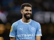 Disia-siakan di Manchester City, Rayan Ait-Nouri Membelot ke Manchester United