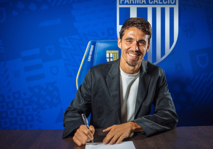 Ditinggal Cristian Chivu, Parma Tunjuk Pelatih Termuda dalam Sejarah Serie A