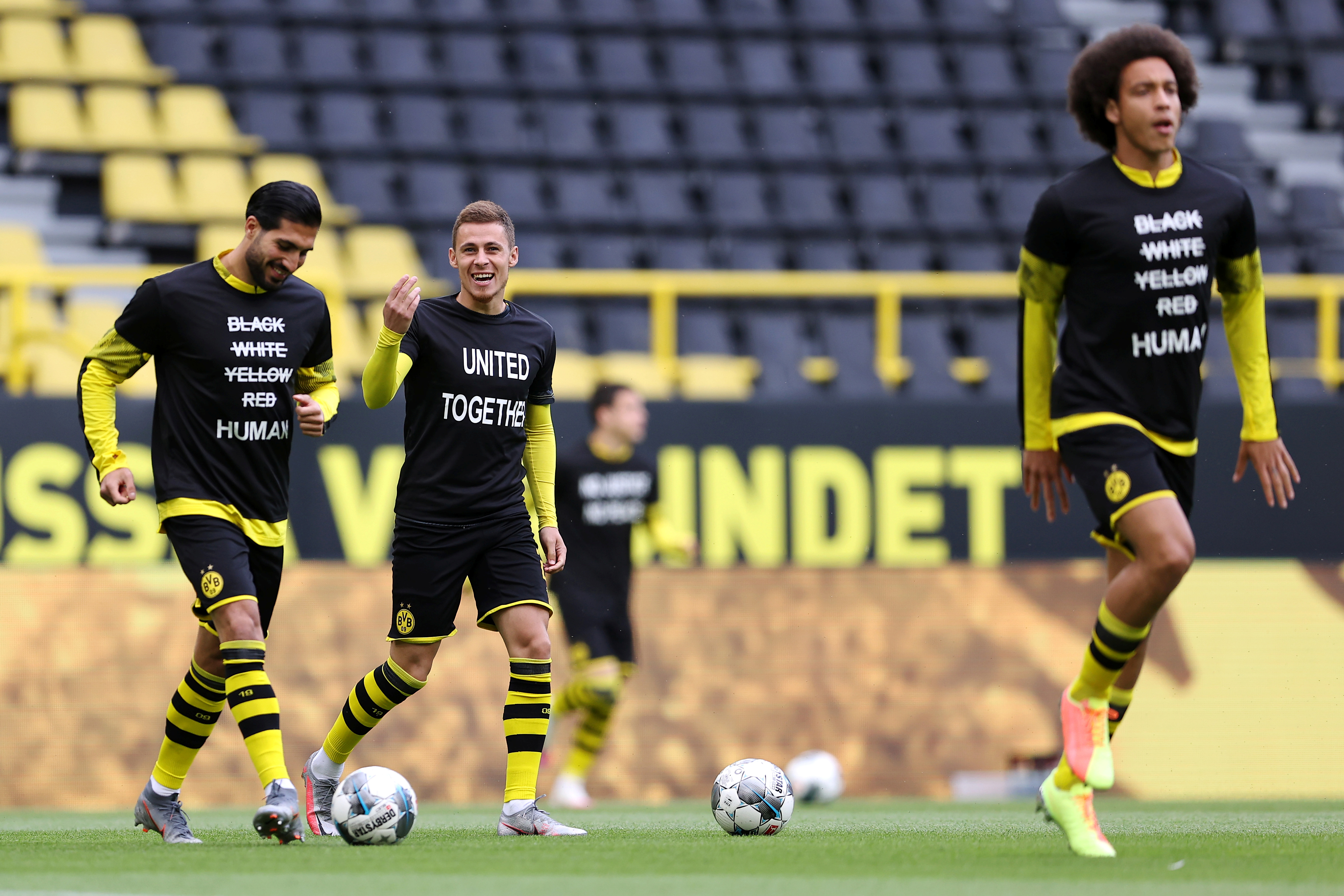 Kampanye Anti Rasisme ala Bayern Munchen dan Borussia Dortmund