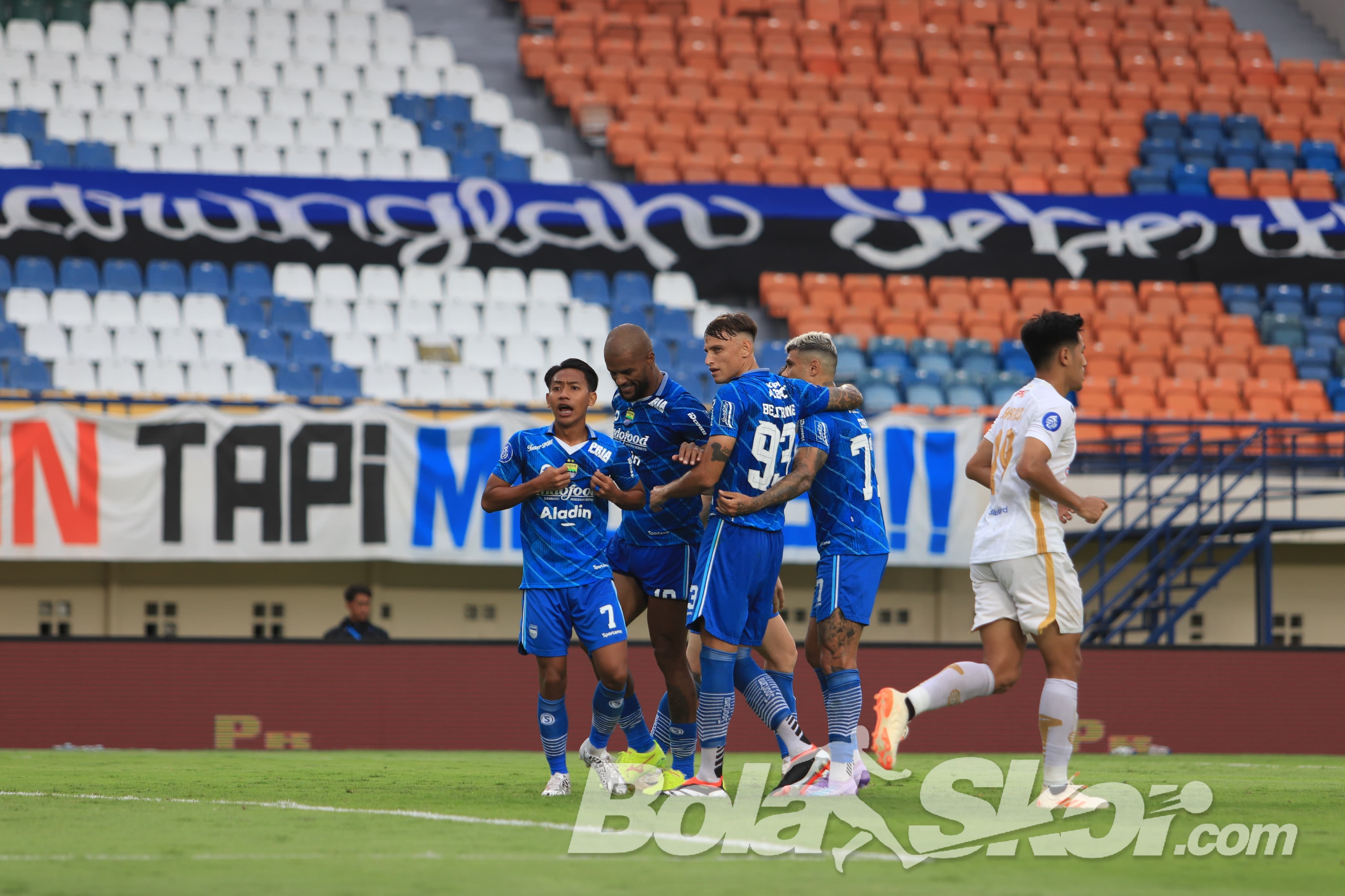 Kalahkan Persija, Persib Sempat Grogi