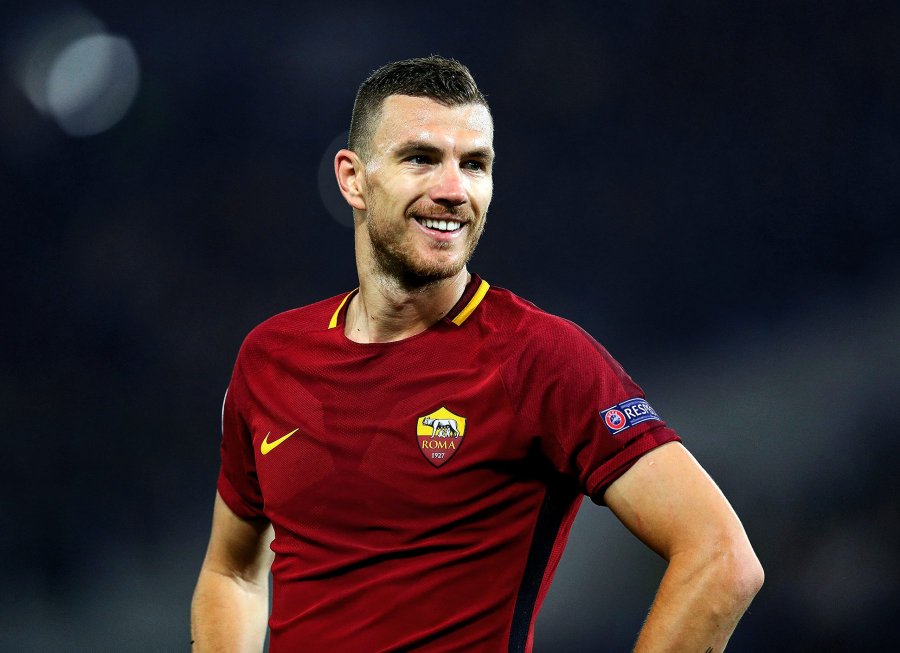 Misteri Masa Depan Edin Dzeko yang Neko-Neko