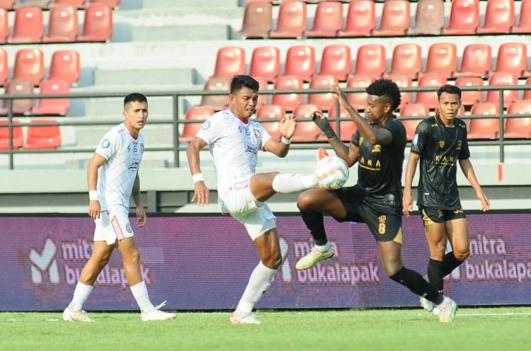 Manchester United Terancam: Musim 2025/2026 Dimulai dengan Tekanan Ekstrem dan Badai Internal