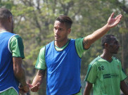 Raphael Maitimo Komentari Kedatangan Djadjang Nurdjaman