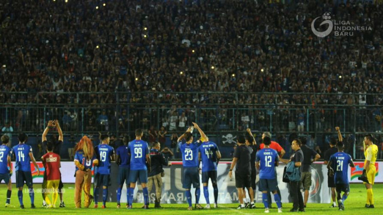 Puji Kontribusi Sylvano Comvalius, Dedik Setiawan Makin Yakin Lini Depan Arema FC