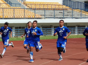 PS TIRA Batal, Persib Hanya Tantang Arema FC