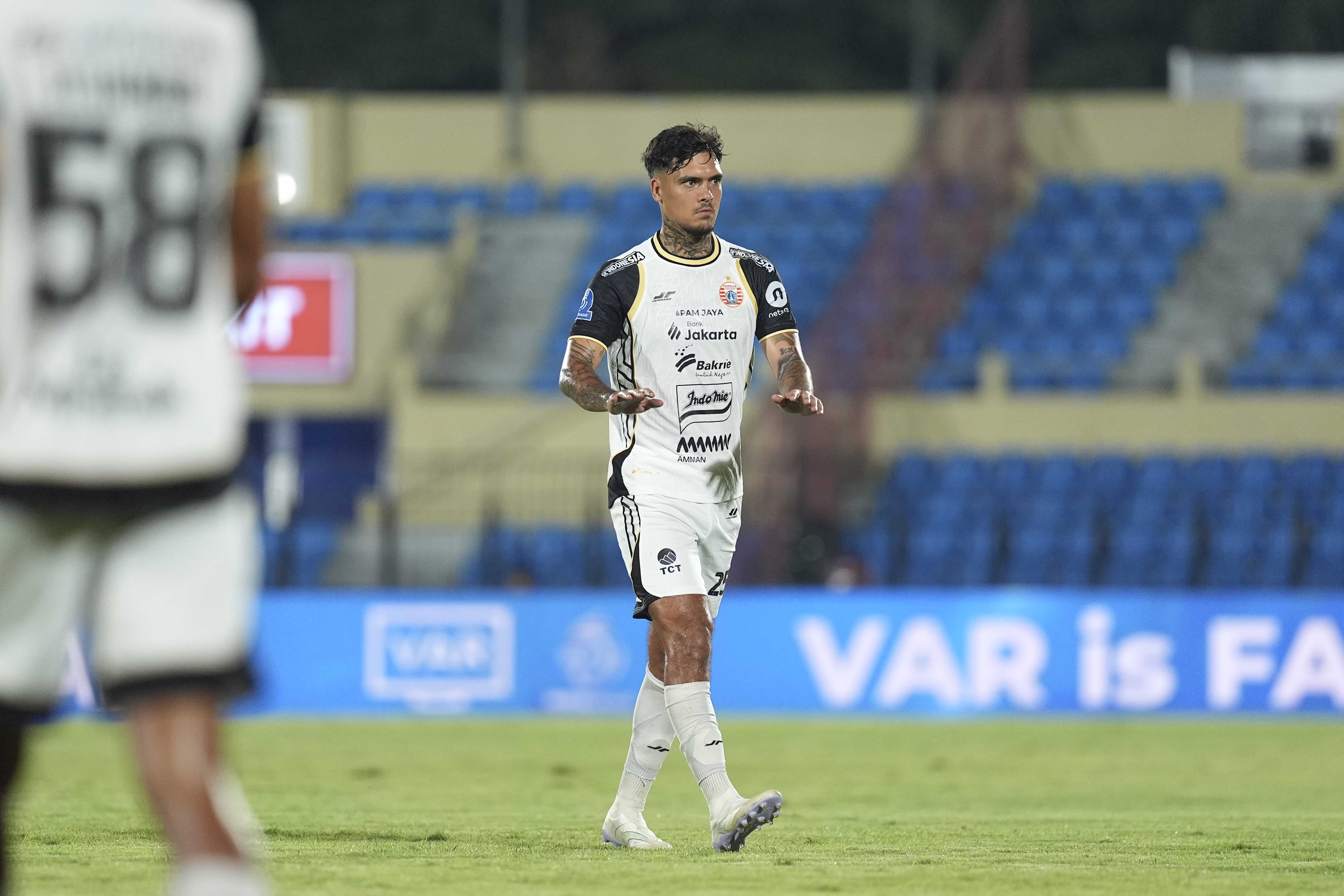 Shayne Pattynama Tak Sabar Debut di El Clasico Persija vs Persib