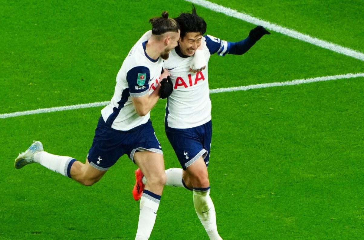 Hasil Piala Liga Inggris: Bekuk Manchester United 4-3, Tottenham Hotspur ke Semifinal