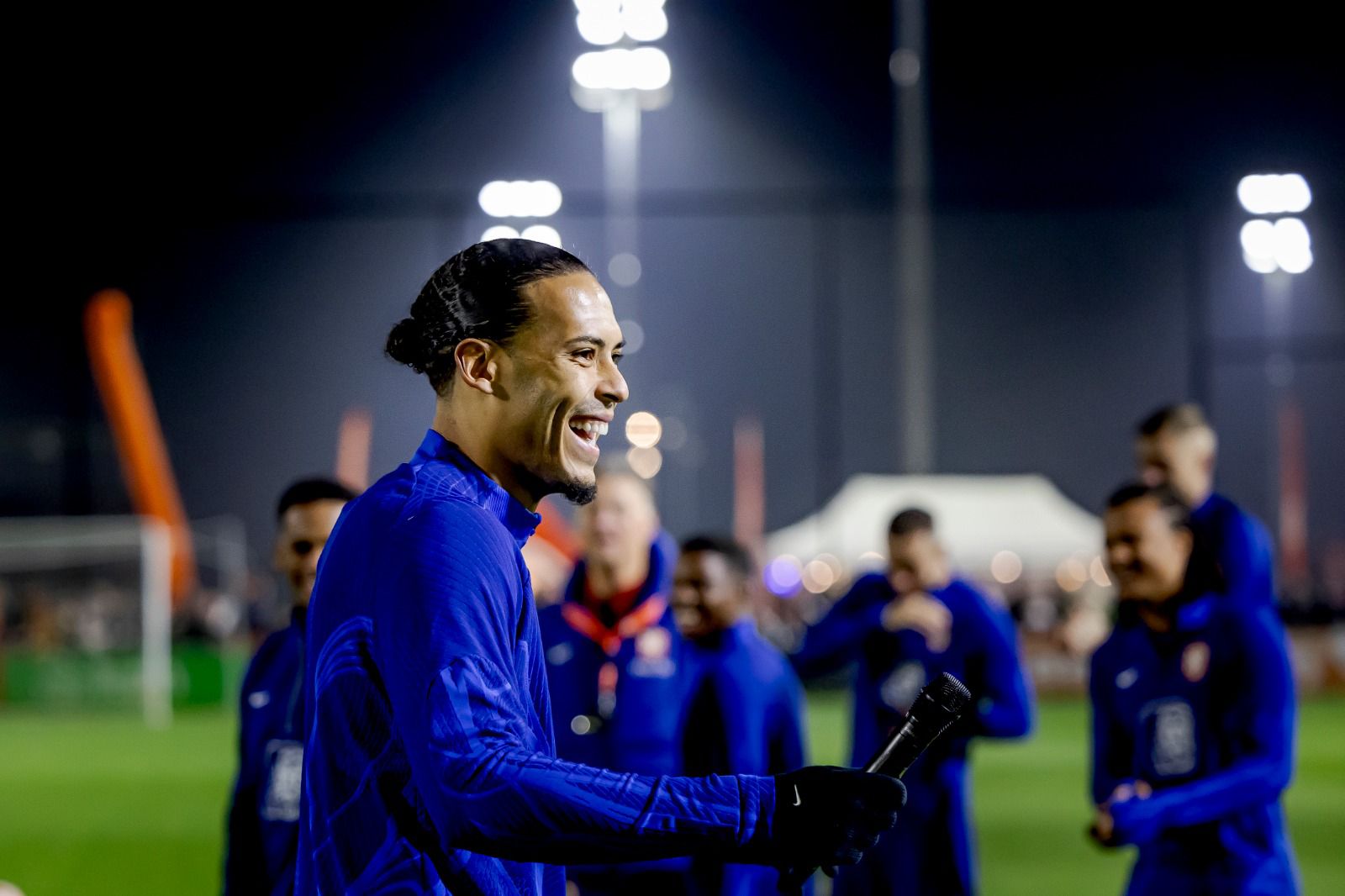 Van Dijk Sedih Lihat Mane Absen, tetapi Sekaligus Intip Keuntungan