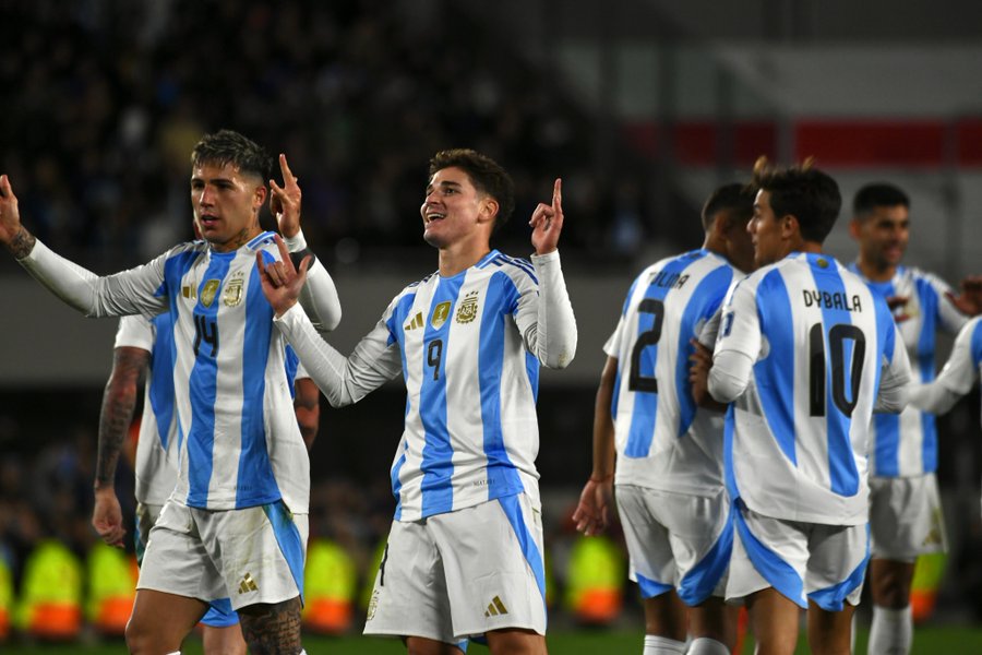 Hasil Argentina Vs Chile: Menang 3-0, La Albiceleste Semakin Kukuh di Puncak Klasemen
