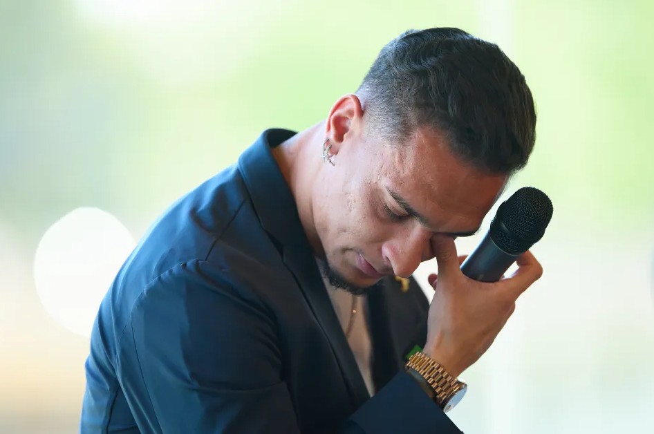 Bisa Kembali ke Real Betis, Antony Tak Kuasa Menahan Air Mata