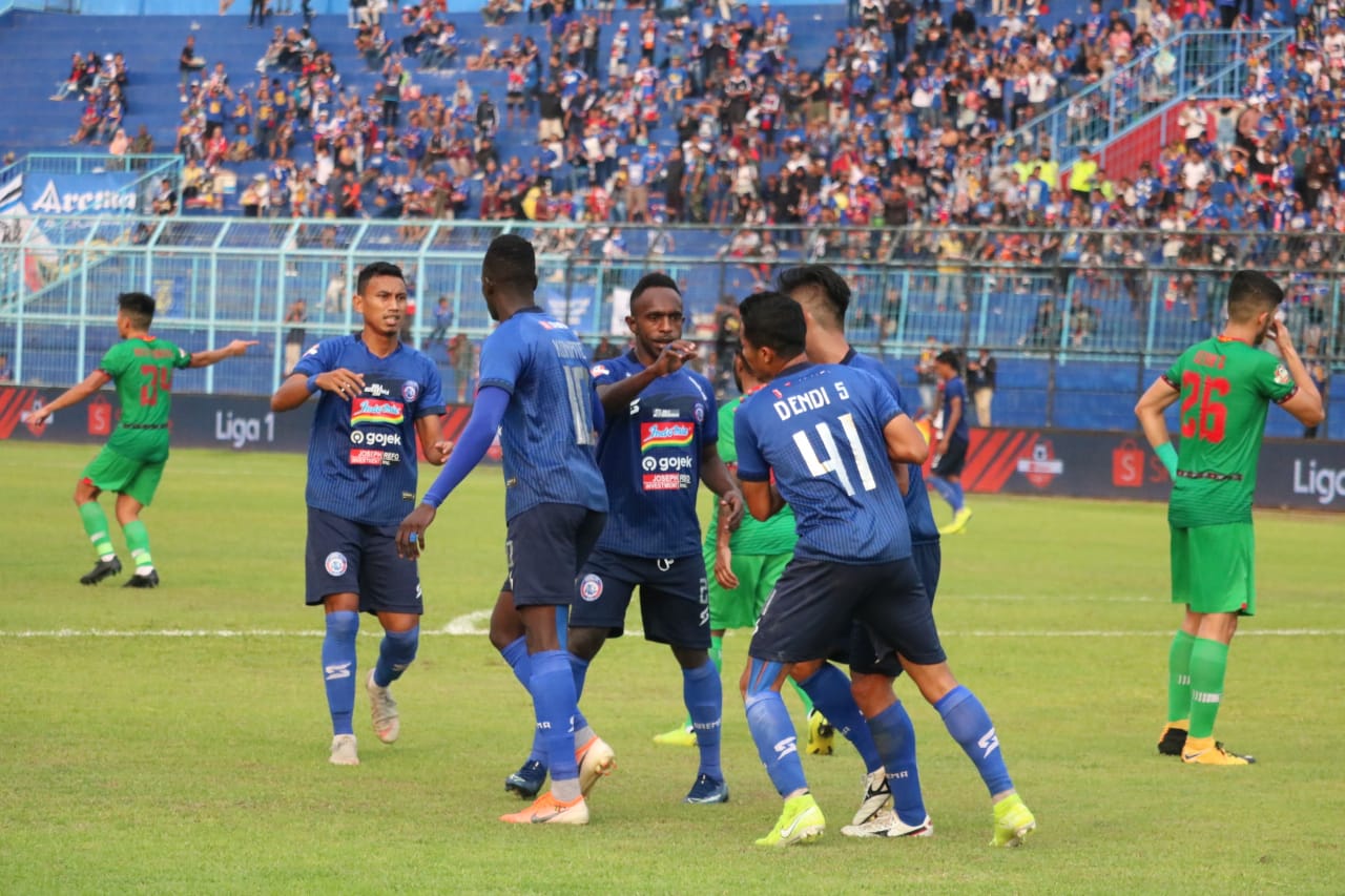 Arema FC 1-1 Kalteng Putra: Rugi Besar bagi Milomir Seslija