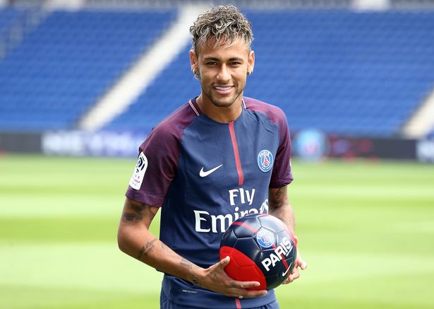Hubungan Neymar dan Barcelona Kian Memanas