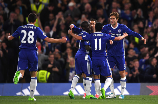 Dua Gol Eden Hazard Bawa Chelsea Taklukan Man City