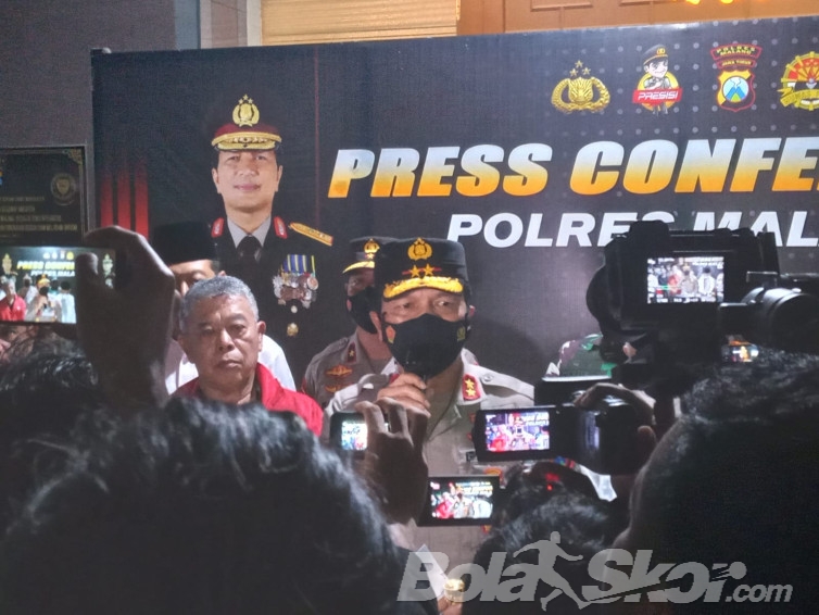 Kepolisian Beber Kronologi Penanganan Suporter Sampai Ada Gas Air Mata di Tragedi Kanjuruhan