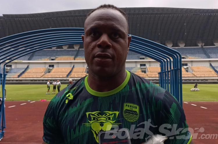 Victor Igbonefo Mulai Latihan bersama Persib