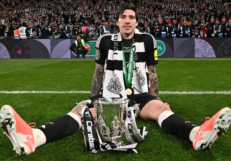 5 Pemain yang Meraih Kesuksesan Setelah Meninggalkan AC Milan