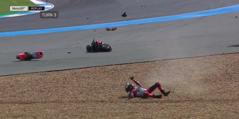Lorenzo Alami Kecelakaan Parah di Buriram, Ducati Akui Ada yang Salah dengan Desmosedici