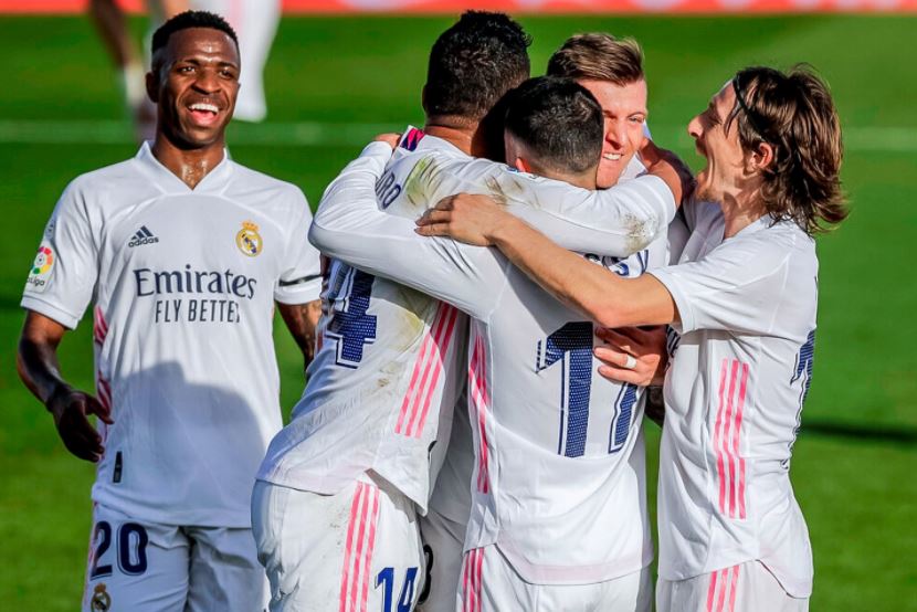 Real Madrid 2-0 Valencia: El Real Jaga Momentum Bermain