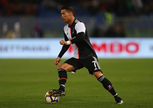 Cristiano Ronaldo Sangat Kompetitif hingga Urusan Memarkir Mobil
