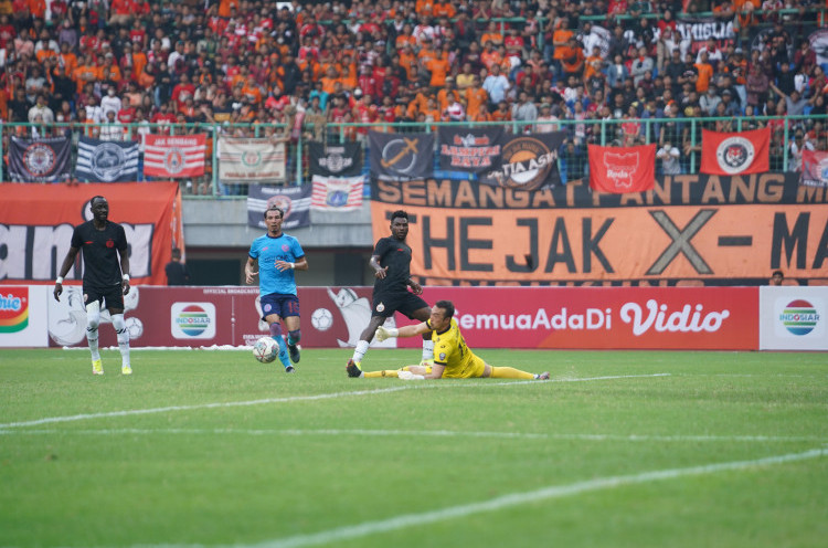 Persija Dibungkam Sabah FC, Thomas Doll Terkesan Atmosfer Suporter