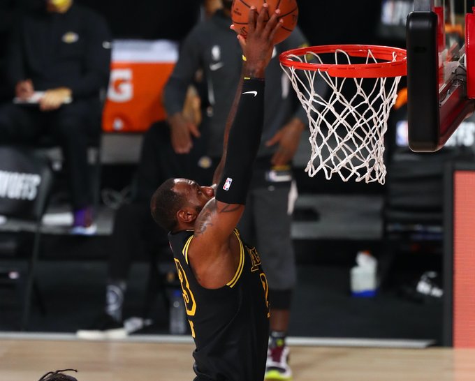 Hasil Playoff NBA: Bucks dan Lakers Menang, OKC Imbangi Rockets