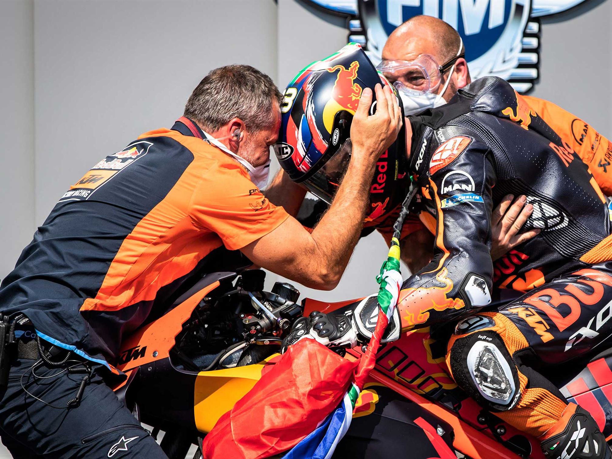 Kehadiran Brad Binder Buat Valentino Rossi Takut dengan KTM