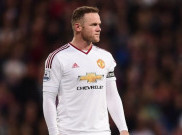 Rooney Kesal, Lempar Sepatu?