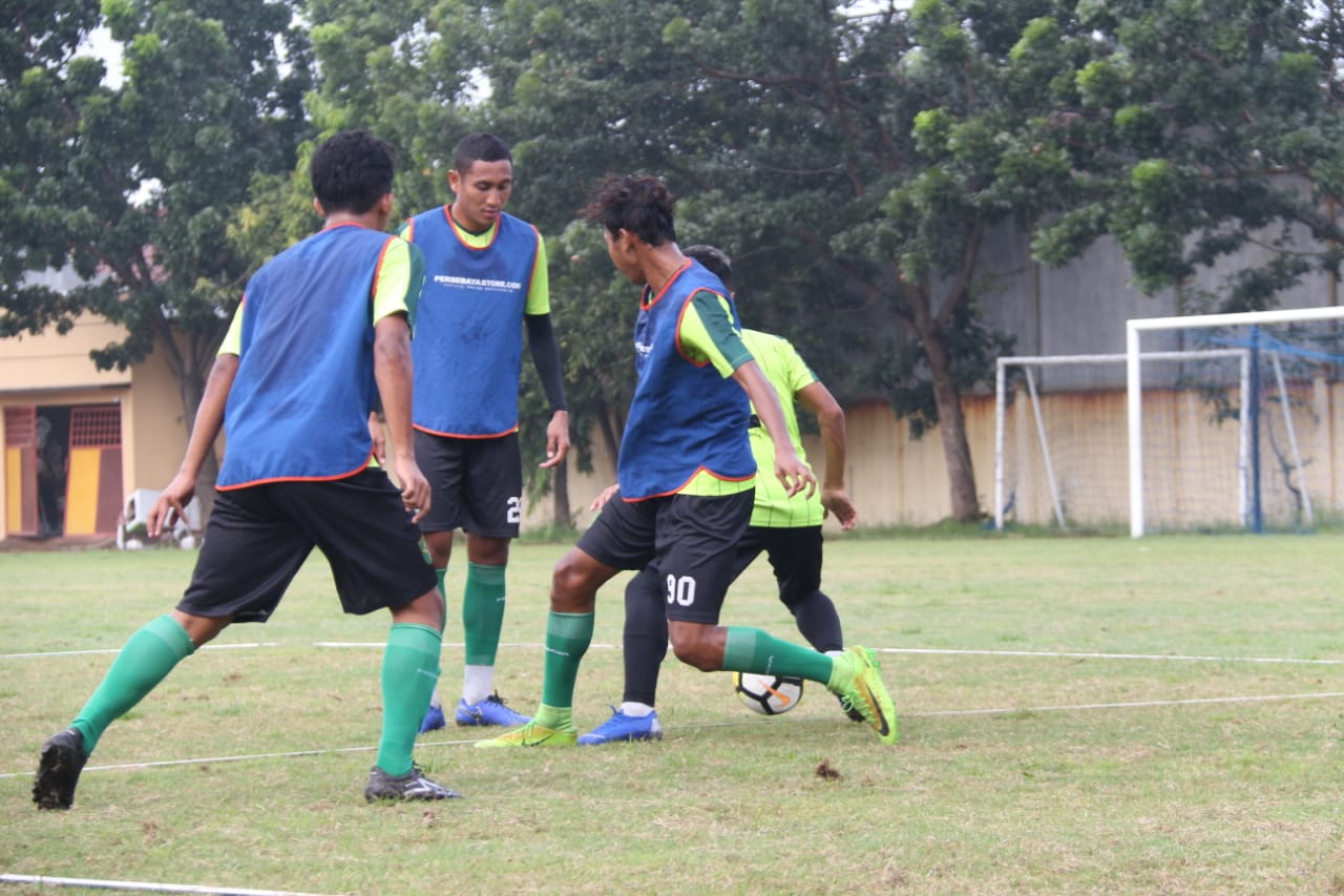 Empat Kali Kebobolan di Piala Presiden 2019, Djanur Soroti Rapuhnya Pertahanan Persebaya