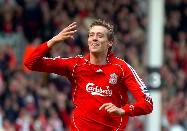Jodohkan MU dan Liverpool, Crouch Dapat Ancaman Tak Terduga
