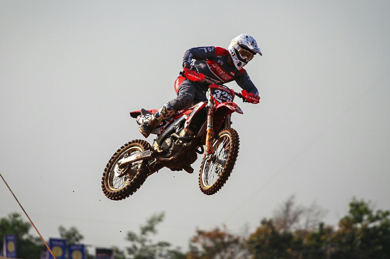 Andalkan Delvintor Alfarizi, AHRT Turun di Kejurnas Motocross